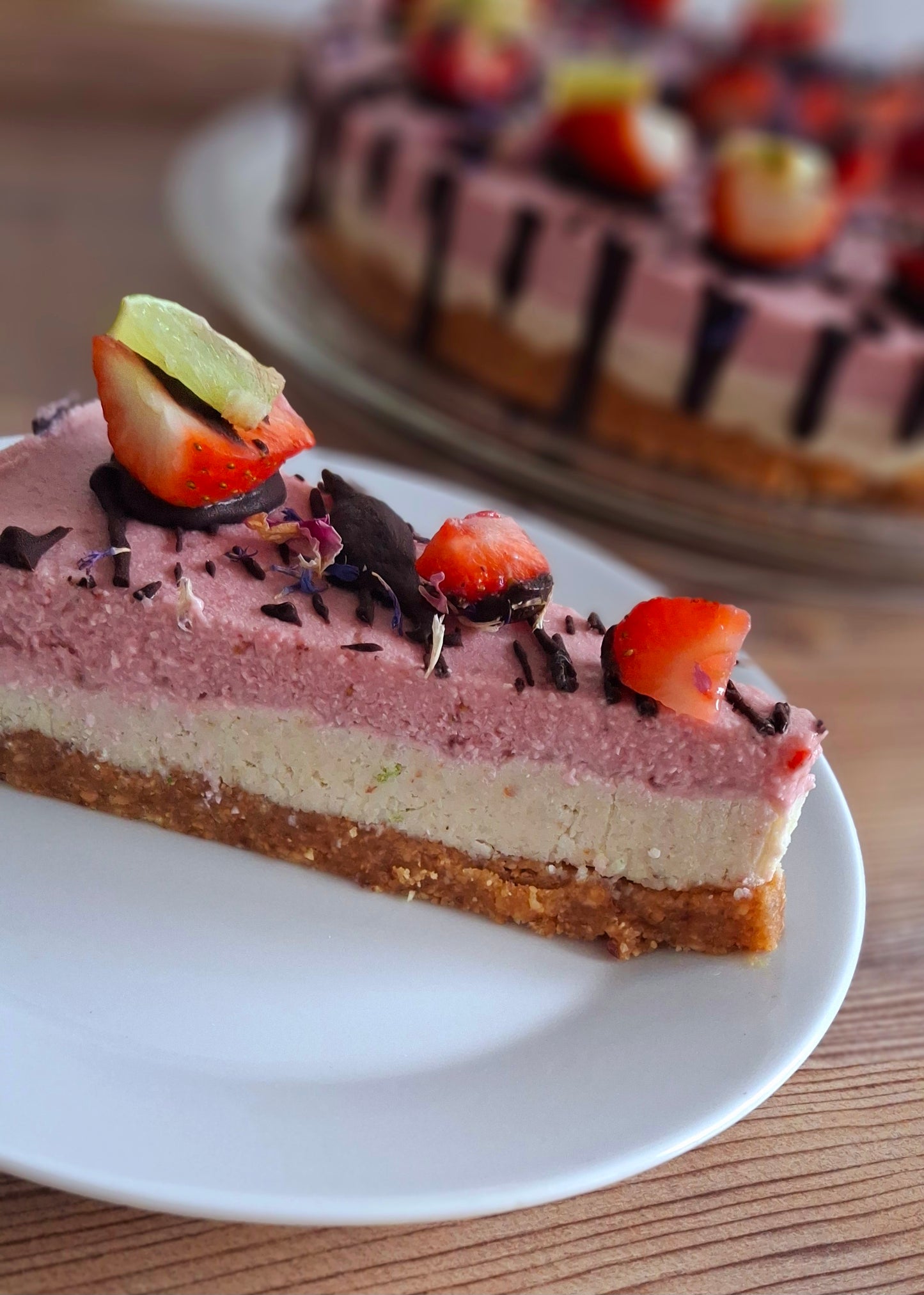 Erdbeer-Kokos-Mandel-Torte